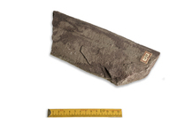 F 01278
<br/>
<br/>
<em></em>